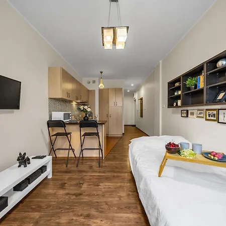 Wlochy With Workspace - By Rentujemy Apartman Varsó