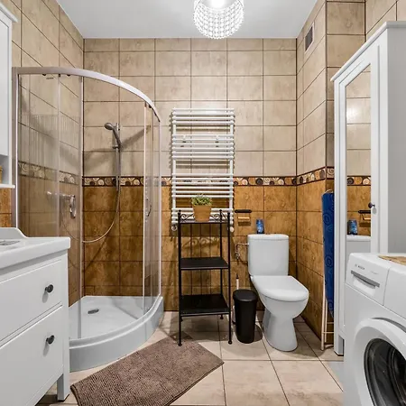 Apartamento Wlochy With Workspace - By Rentujemy Varsóvia